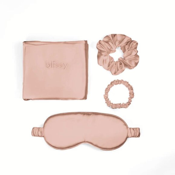 NEW Blissy Queen Silk Pillowcase, Eye Mask, Scrunchie Dream Gift Set - Rose Gold - Picture 2 of 8